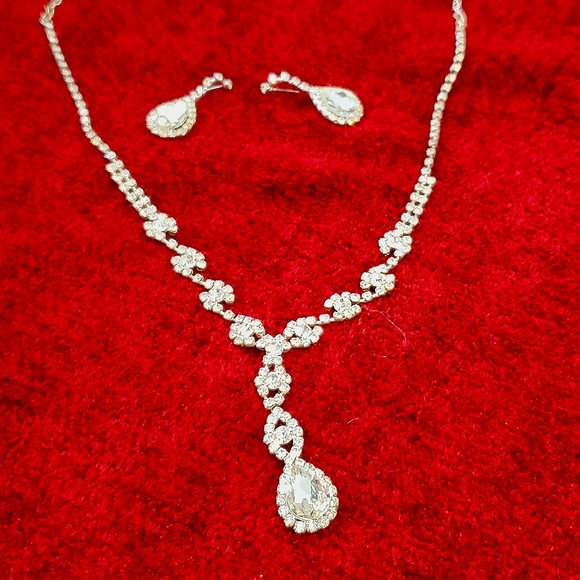 Jewelry necklace set - Picture 4 of 4